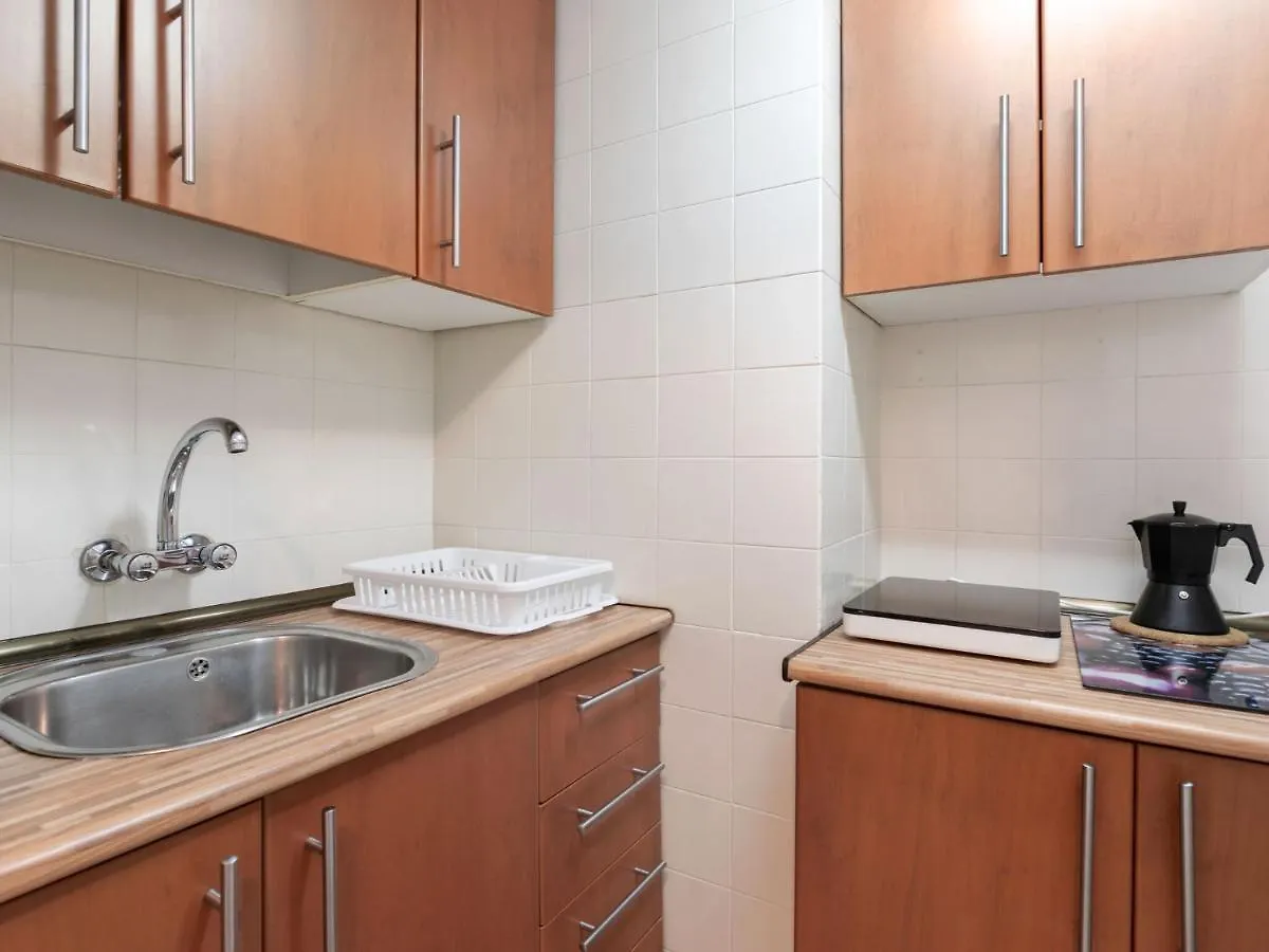 Pleasant Holiday Home In Torremolinos With Beach Nearby İspanya